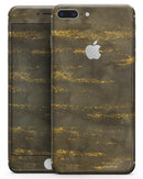 Gold Icicles over Dark Fog - Skin-kit for the iPhone 8 or 8 Plus