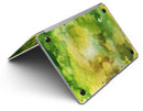 Green_863_Absorbed_Watercolor_Texture_-_13_MacBook_Air_-_V3.jpg