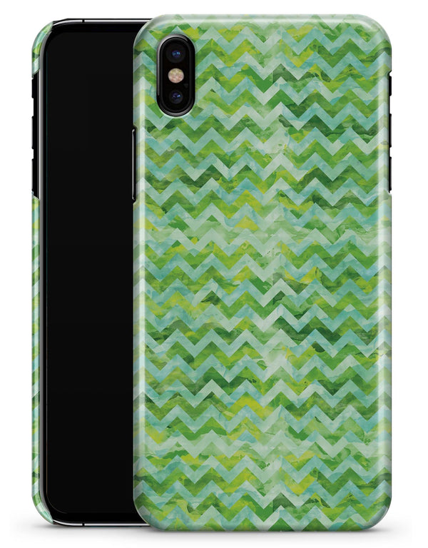 Green Basic Watercolor Chevron Pattern - iPhone X Clipit Case