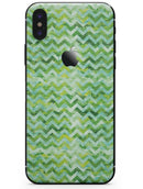 Green Basic Watercolor Chevron Pattern - iPhone X Skin-Kit