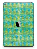 Green_Textured_Triangle_Pattern_-_iPad_Pro_97_-_View_3.jpg