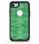 Green_Textured_Triangle_Pattern_iPhone7_Defender_V1.jpg