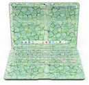 Green Watercolor Giraffe Pattern - MacBook Air Skin Kit