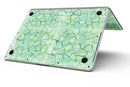 Green Watercolor Giraffe Pattern - MacBook Pro with Retina Display Full-Coverage Skin Kit