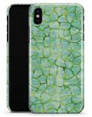 Green Watercolor Giraffe Pattern - iPhone X Clipit Case