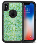 Green Watercolor Giraffe Pattern - iPhone X OtterBox Case & Skin Kits