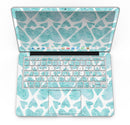 Green_Watercolor_Hearts_Pattern_-_13_MacBook_Pro_-_V4.jpg