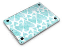Green_Watercolor_Hearts_Pattern_-_13_MacBook_Pro_-_V6.jpg