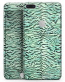 Green Watercolor Tiger Pattern - Skin-kit for the iPhone 8 or 8 Plus