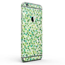 Green_Watercolor_Triangle_Pattern_-_iPhone_6s_-_Sectioned_-_View_1.jpg