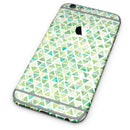 Green_Watercolor_Triangle_Pattern_-_iPhone_6s_-_Sectioned_-_View_9.jpg