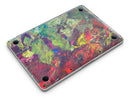 Green_and_Red_Wet_Oil_Paint_Canvas_-_13_MacBook_Pro_-_V6.jpg