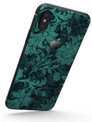 Green and Teal Floral Velvet v3 - iPhone X Skin-Kit