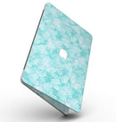 Green_and_White_Watercolor_Hearts_Pattern_-_13_MacBook_Pro_-_V2.jpg