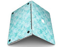 Green_and_White_Watercolor_Hearts_Pattern_-_13_MacBook_Pro_-_V3.jpg
