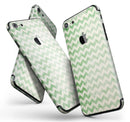 Grunge_Green_Horizontal_Chevron_Pattern__-_iPhone_7_-_FullBody_4PC_v11.jpg