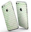 Grunge_Green_Horizontal_Chevron_Pattern__-_iPhone_7_-_FullBody_4PC_v3.jpg