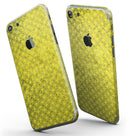 Grunge_Yellow_Overlapping_Circles_-_iPhone_7_-_FullBody_4PC_v3.jpg