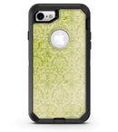 Grunge_green_Yellow_Damask_Pattern_iPhone7_Defender_V1.jpg