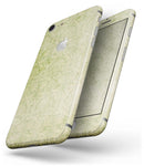 Grunge green Yellow Damask Pattern - Skin-kit for the iPhone 8 or 8 Plus