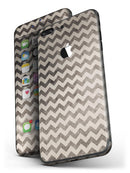 Grungy_Faded_Horizontal_Chevron_Pattern_-_iPhone_7_Plus_-_FullBody_4PC_v4.jpg
