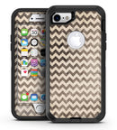 Grungy_Faded_Horizontal_Chevron_Pattern_iPhone7_Defender_V2.jpg