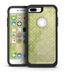 Grungy Green Faded Damask Pattern  - iPhone 7 or 7 Plus Commuter Case Skin Kit