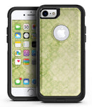 Grungy Green Faded Damask Pattern  - iPhone 7 or 7 Plus Commuter Case Skin Kit