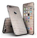 Grungy_Tangerine_Houndstooth_Pattern_-_iPhone_7_Plus_-_FullBody_4PC_v2.jpg