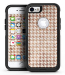 Grungy Tangerine Houndstooth Pattern - iPhone 7 or 8 OtterBox Case & Skin Kits