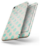 Grungy Teal Polka Dots - Skin-kit for the iPhone 8 or 8 Plus