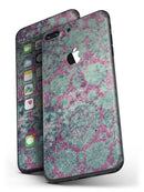 Grungy_Teal_and_Pink_Damask_Pattern_-_iPhone_7_Plus_-_FullBody_4PC_v4.jpg