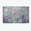 Grungy Teal and Pink Damask Pattern - Premium Protective Decal Skin-Kit for the Apple Credit Card