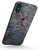 Grungy Teal and Pink Damask Pattern - iPhone X Skin-Kit