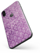 Grungy Violet Damask Pattern - iPhone X Skin-Kit