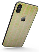Grungy Yellow Faded Vertical Stripes - iPhone X Skin-Kit