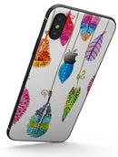 Hanging Feathers - iPhone X Skin-Kit