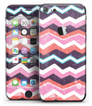 Jagged_Colorful_Chevron_-_iPhone_7_-_FullBody_4PC_v2.jpg