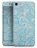 Light Blue Paisley Floral - Skin-kit for the iPhone 8 or 8 Plus