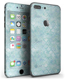 Light_Blue_Watercolor_Quatrefoil_-_iPhone_7_Plus_-_FullBody_4PC_v3.jpg