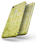 Lime Green Cauliflower Damask Pattern - Skin-kit for the iPhone 8 or 8 Plus