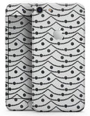Linked Hearts and Chain - Skin-kit for the iPhone 8 or 8 Plus