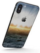 Majestic Sky on Crashing Waves - iPhone X Skin-Kit