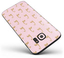 Micro_Cartoon_Giraffes_Over_Pink_-_Galaxy_S7_Edge_-_V2.jpg