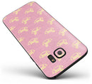 Micro_Golden_Pony_Over_Pink_-_Galaxy_S7_Edge_-_V2.jpg
