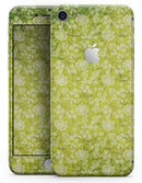 Micro Green Rose Pattern - Skin-kit for the iPhone 8 or 8 Plus