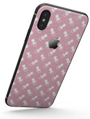 Micro Pacifiers Over Pink - iPhone X Skin-Kit