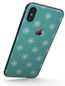 Micro White Ship Wheels Over Teal - iPhone X Skin-Kit