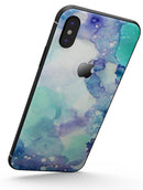 Mint Absorbed Watercolor Texture - iPhone X Skin-Kit