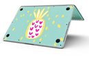 Mint_v3_Pineapple_-_13_MacBook_Pro_-_V8.jpg